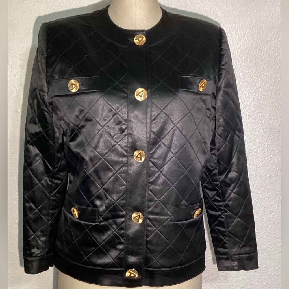Adolfo women’s Black Quilted satin Jacket with Gold Accents buttons size medium